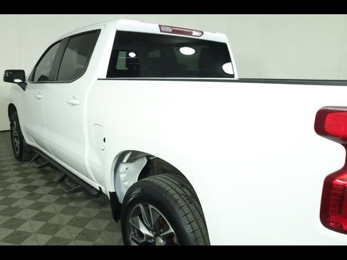 Used 2022 Chevrolet Silverado 1500 LT image 19