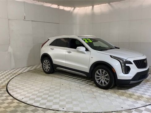 Used 2023 Cadillac XT4 Premium Luxury w/ Cold Weather Package image 2
