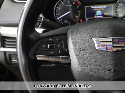 Used 2022 Cadillac XT4 Premium Luxury w/ Safety Alert Package image 4