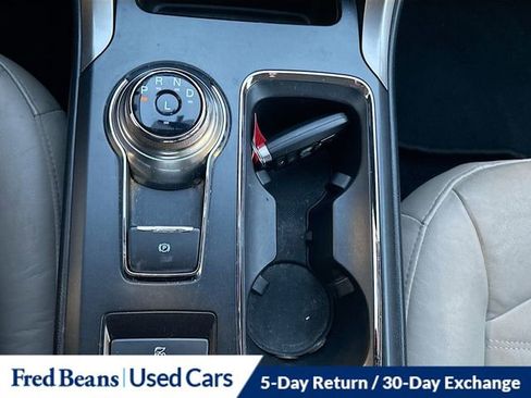 Used 2017 Ford Fusion SE w/ Equipment Group 602A image 22