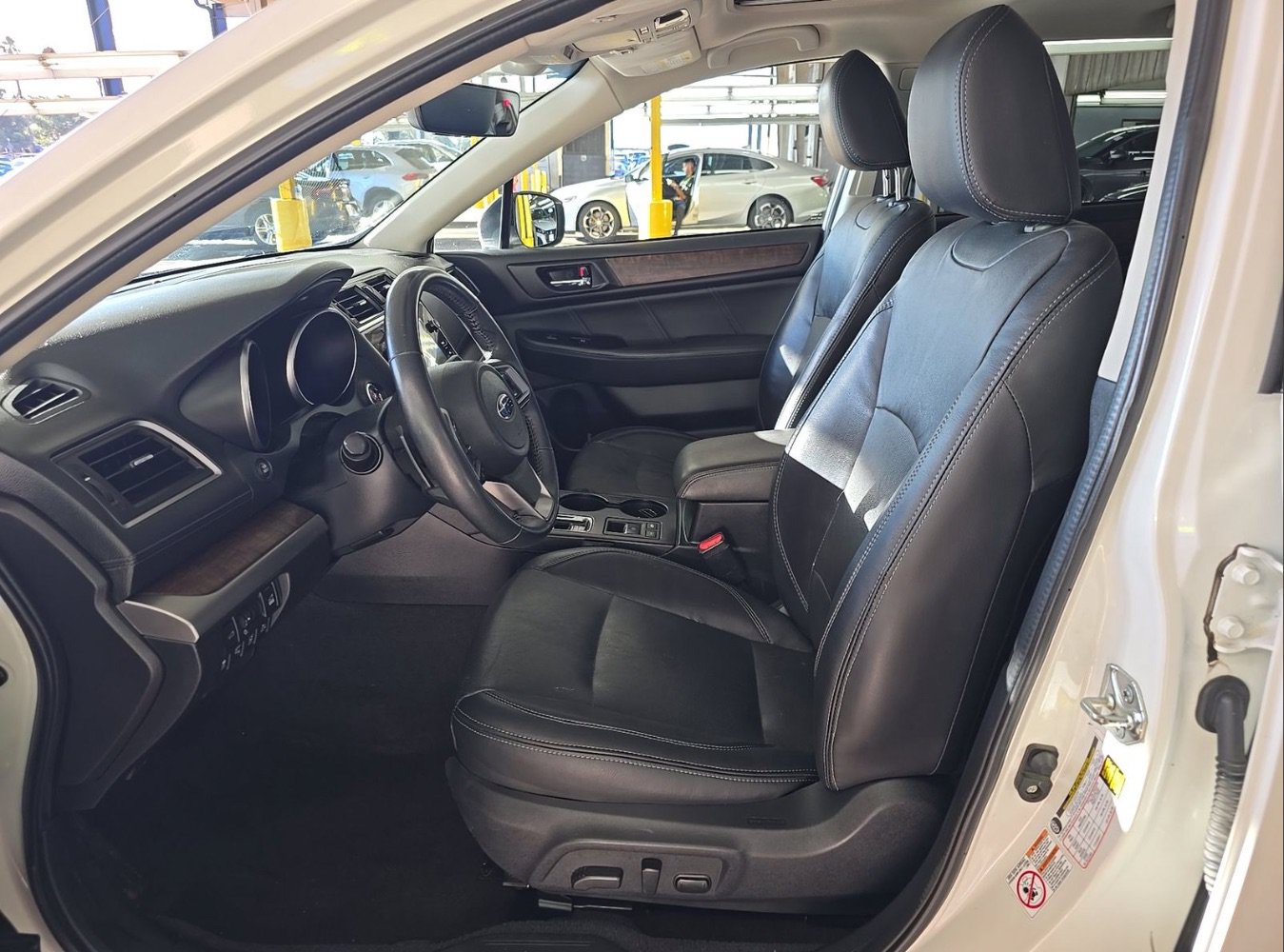 Used 2018 Subaru Outback 2.5i Limited AWD/4WD image 7