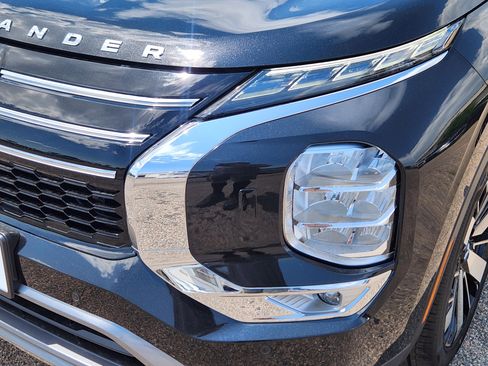 New 2025 Mitsubishi Outlander SE image 5