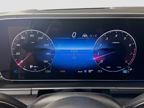 Used 2026 Mercedes-Benz GLS 580 4MATIC image 14