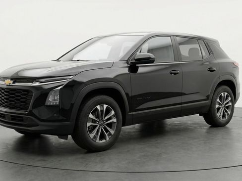 Used 2025 Chevrolet Equinox LT FWD image 3