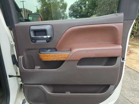 Used 2015 Chevrolet Silverado 1500 High Country w/ High Country Premium Package image 62