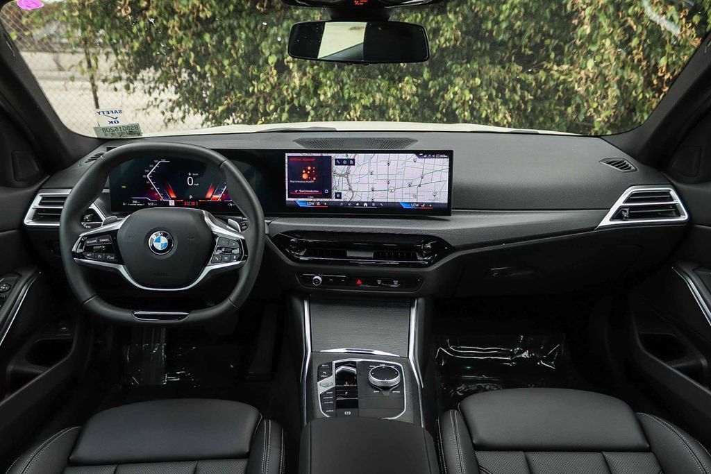 Used 2026 BMW 330i Sedan w/ Convenience Package RWD image 14