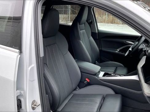 Certified 2025 Audi Q5 Premium Plus w/ Premium Plus image 7