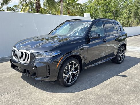 New 2026 BMW X5 xDrive40i w/ M Sport Package image 3
