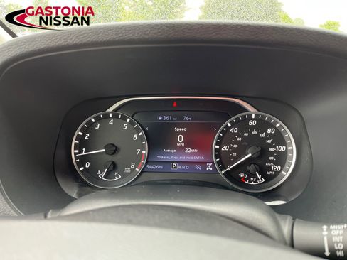 Used 2023 Nissan Frontier SV image 26