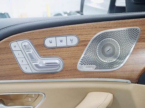 Used 2024 Mercedes-Benz GLE 350 4MATIC image 36