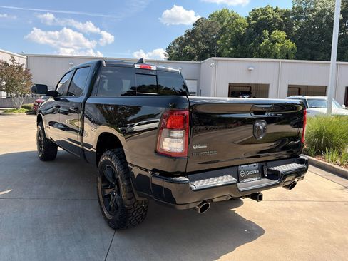Used 2022 RAM 1500 Big Horn AWD/4WD image 5