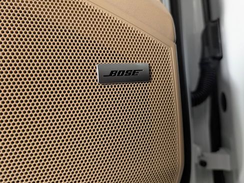 New 2026 Porsche Cayenne image 27