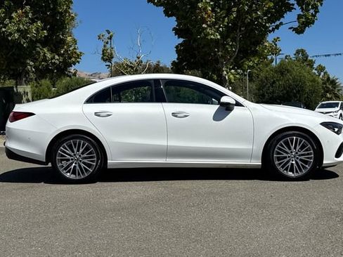 Used 2025 Mercedes-Benz CLA 250 image 3