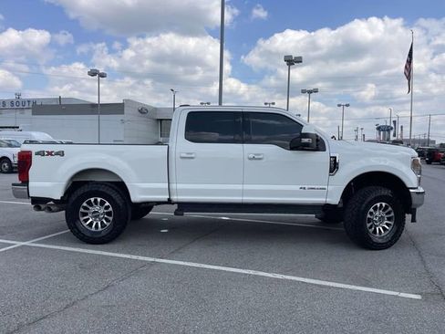 Used 2022 Ford F250 Lariat w/ Lariat Ultimate Package image 2