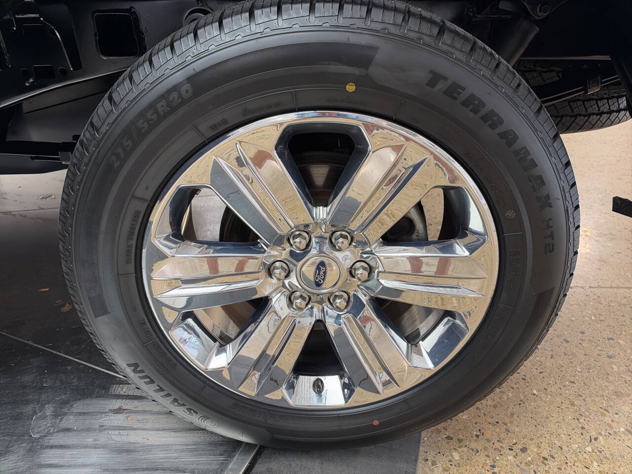 Used 2020 Ford F150 XLT w/ Equipment Group 302A Luxury AWD/4WD image 37