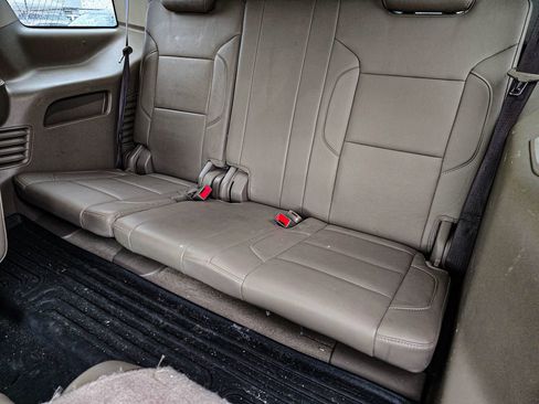 Used 2019 Chevrolet Tahoe LT RWD image 15