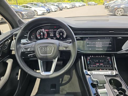 Used 2023 Audi Q7 3.0T Prestige AWD/4WD image 12