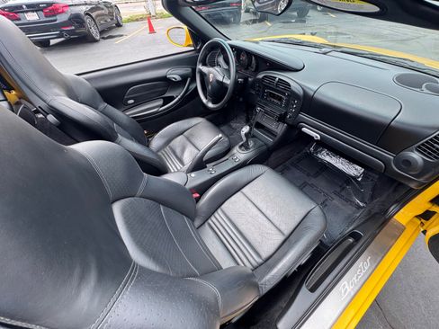 Used 2003 Porsche Boxster RWD image 16