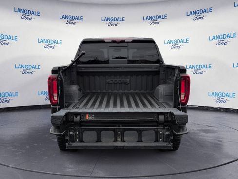 Used 2024 GMC Sierra 1500 AT4 w/ Technology Package image 8