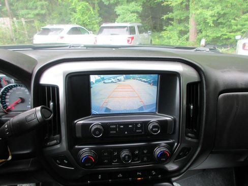Used 2017 Chevrolet Silverado 1500 LT w/ Midnight Edition AWD/4WD image 11