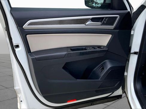 Used 2018 Volkswagen Atlas SEL w/ R-Line Package FWD image 22