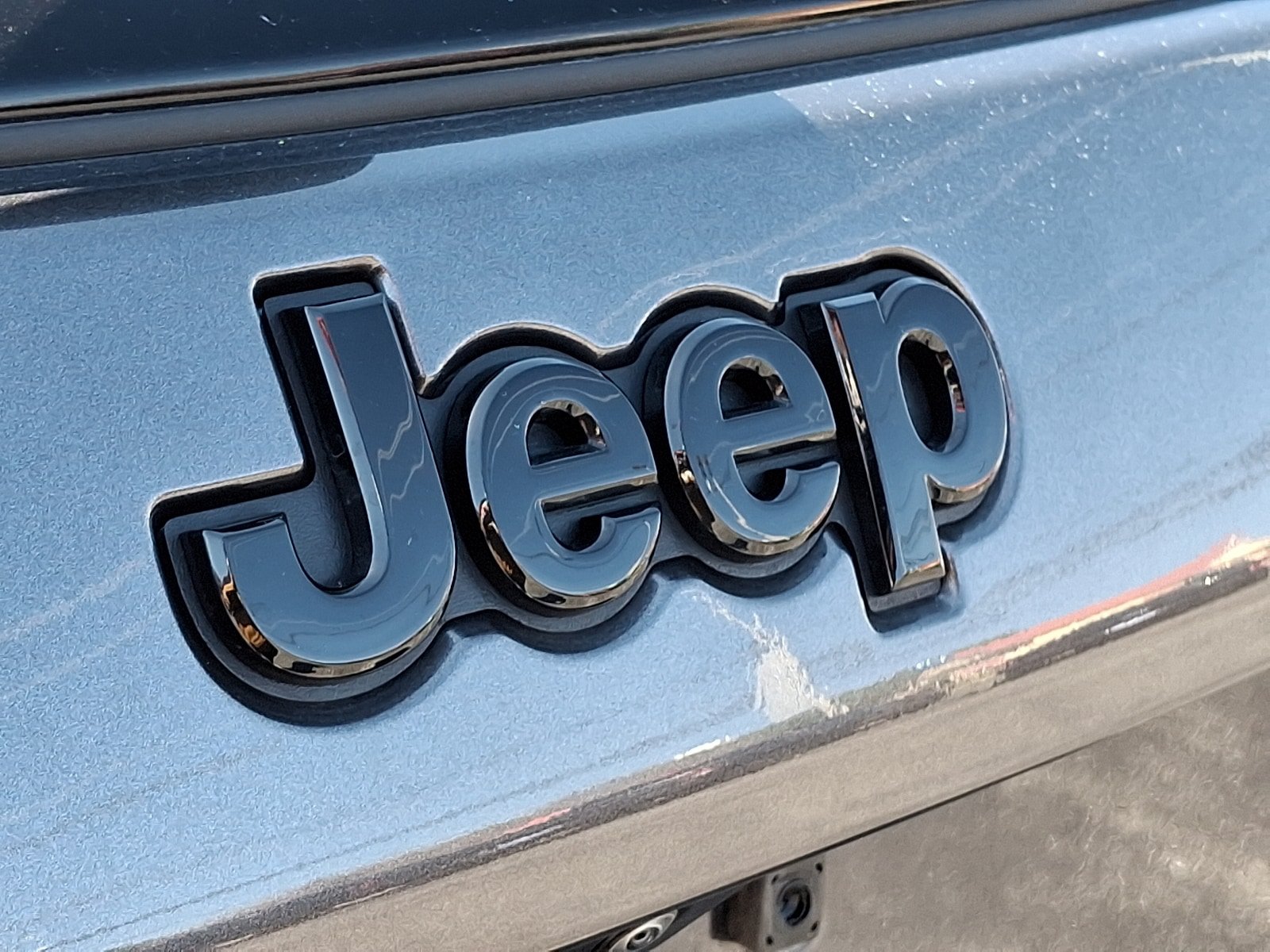 Used 2024 Jeep Compass Latitude w/ Convenience Group AWD/4WD image 30