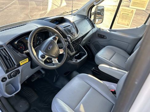 Used 2019 Ford Transit 350 Base image 18