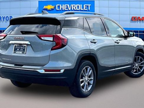 Used 2023 GMC Terrain SLT FWD image 5