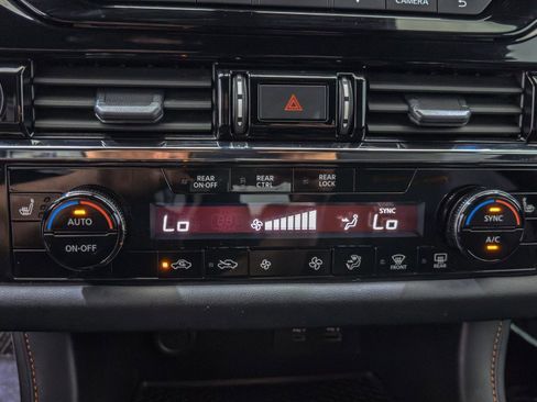 Used 2024 Nissan Pathfinder Rock Creek image 38