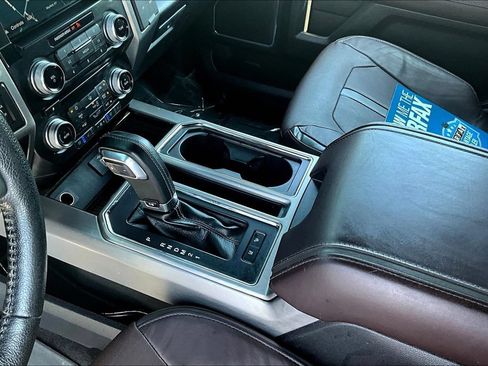 Used 2016 Ford F150 Platinum w/ Equipment Group 701A Luxury AWD/4WD image 20