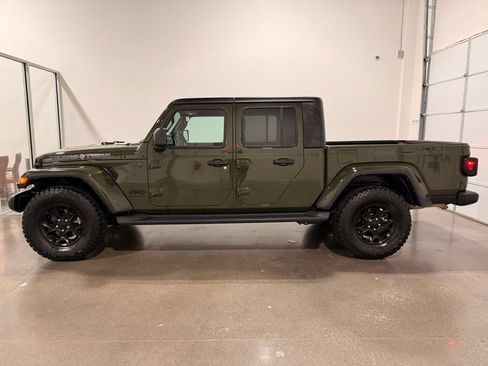 Used 2023 Jeep Gladiator Sport AWD/4WD image 8