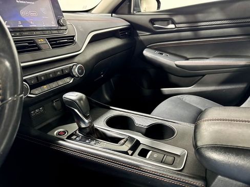 Used 2020 Nissan Altima 2.5 SR w/ Premium Package image 19