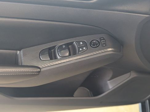 Used 2020 Nissan Altima 2.5 SV image 17