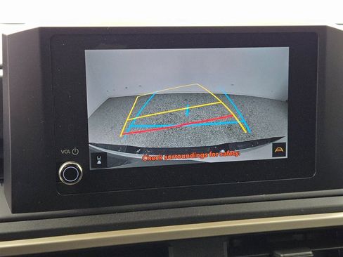 Used 2025 Toyota Tacoma SR image 19