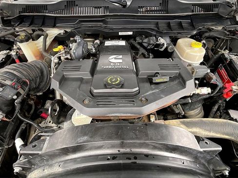 Used 2018 RAM 2500 Laramie w/ Sport Appearance Group image 9