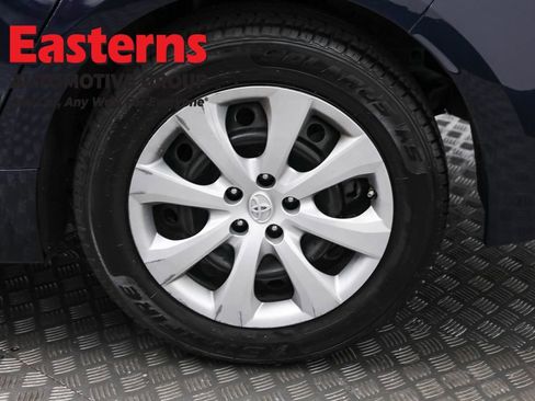 Used 2022 Toyota Corolla LE image 33