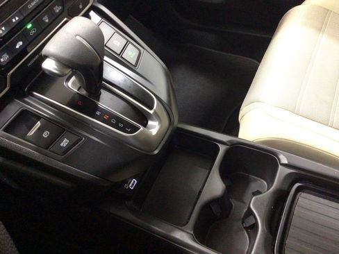 Used 2022 Honda CR-V EX image 12