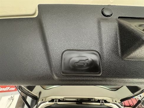 Used 2015 Chevrolet Traverse LT AWD/4WD image 16