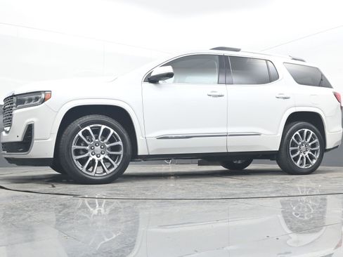 Used 2022 GMC Acadia Denali w/ Denali Technology Package image 27