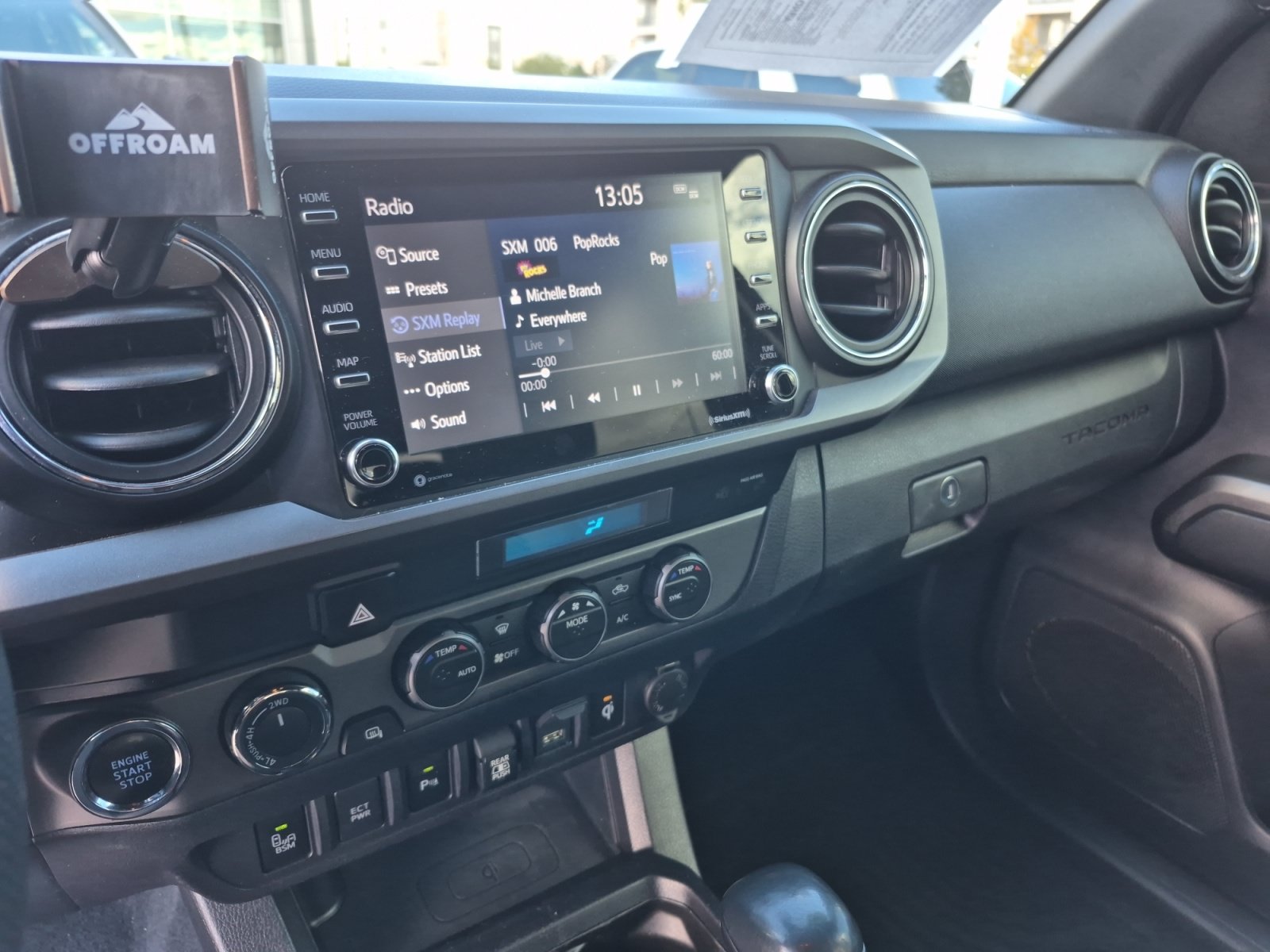 Used 2021 Toyota Tacoma TRD Off-Road w/ Technology Package AWD/4WD image 11