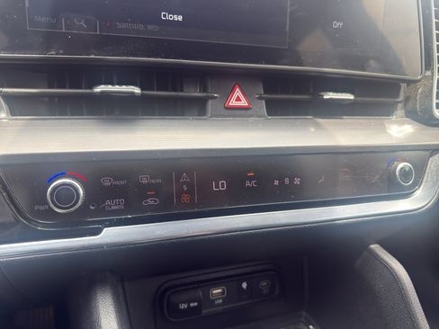 Used 2024 Kia Sportage EX FWD image 20