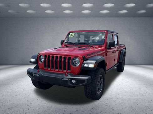 Used 2023 Jeep Gladiator Rubicon w/ Trailer Tow Package AWD/4WD image 2