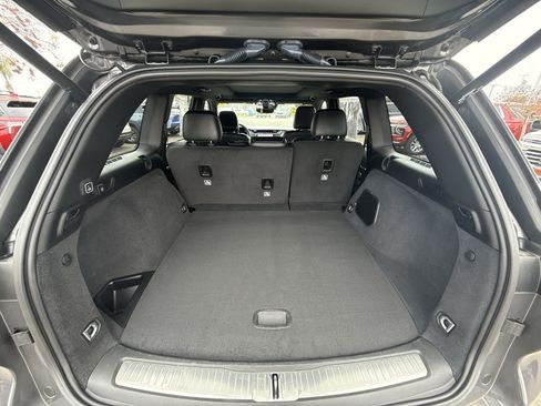 Used 2023 Jeep Grand Cherokee Overland image 26