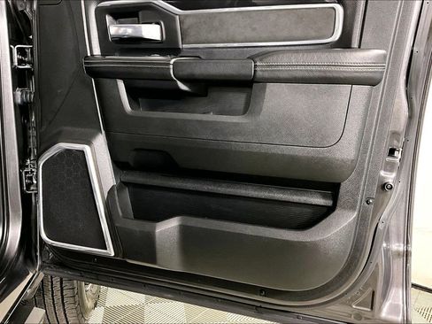 Used 2022 RAM 3500 Laramie w/ Night Edition image 24