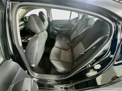 Used 2025 Nissan Sentra SR FWD image 26