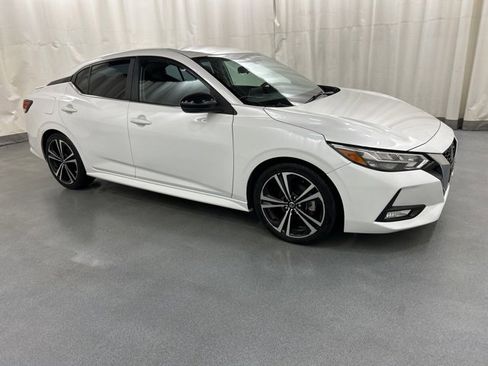 Used 2021 Nissan Sentra SR image 1