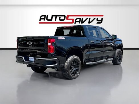 Used 2024 Chevrolet Silverado 1500 Custom Trail Boss w/ Turbomax Blackout Package image 7