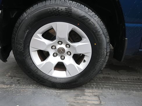 Used 2021 RAM 1500 Big Horn AWD/4WD image 9