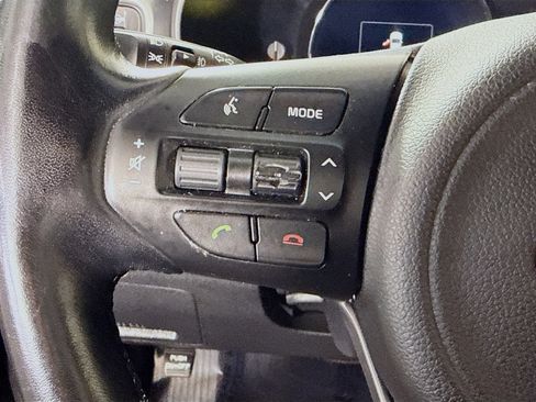 Used 2017 Kia Sorento SX image 14