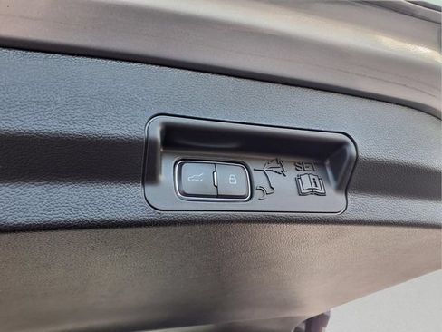 Certified 2023 Ford Explorer XLT w/ Equipment Group 202A AWD/4WD image 11
